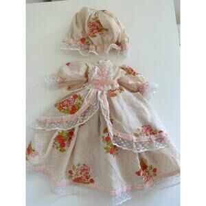 Vintage 1980 Strawberry Shortcake Doll Dress & Bonnet by American Greetings Co.